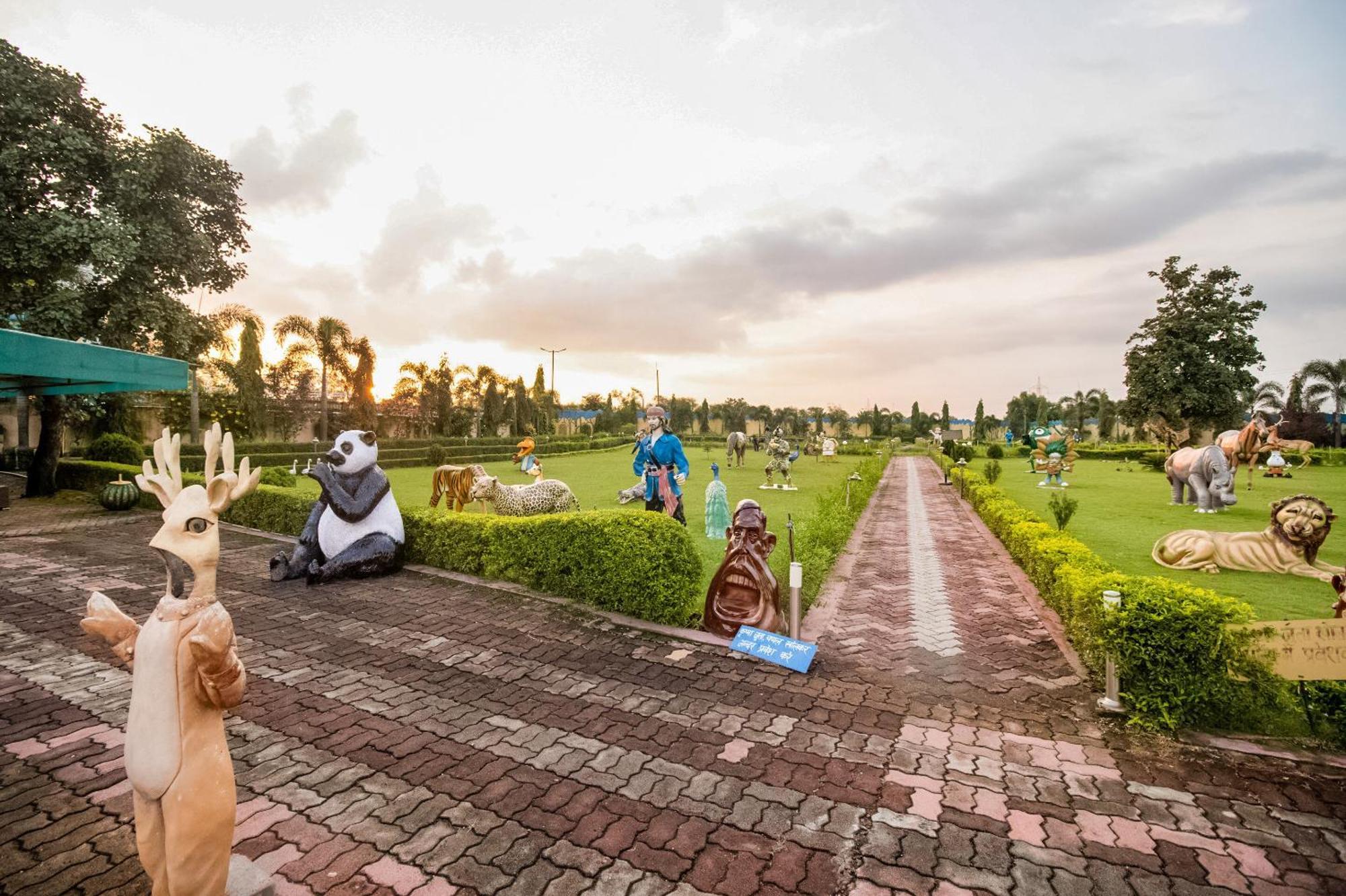 Collection O Panorama Country Club And Resort Rupnarayanpur Eksteriør bilde